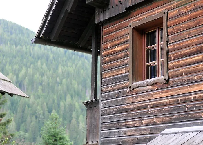 Semesterbostad Haus Am Bach